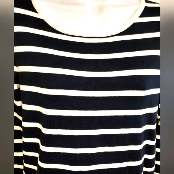 Jones NY Classic Knit Top Size S Navy White Striped EUC - Picture 6 of 10